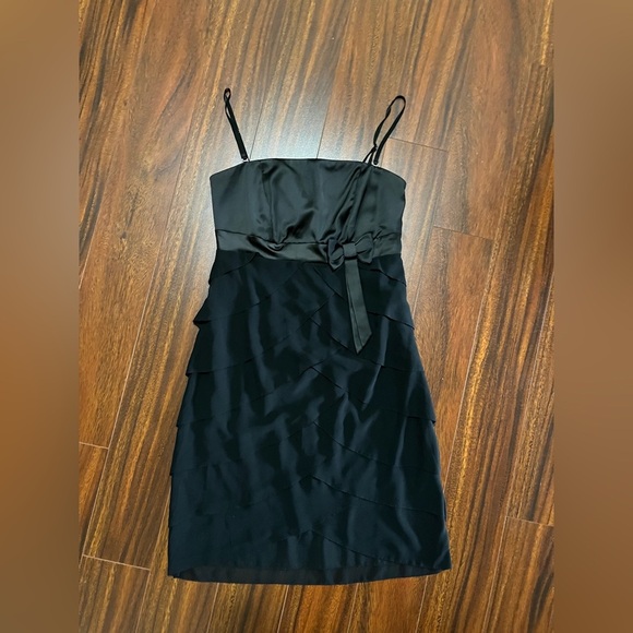 Women’s NWT Mexx Metropolitan little black dress - size 6 - Picture 1 of 12